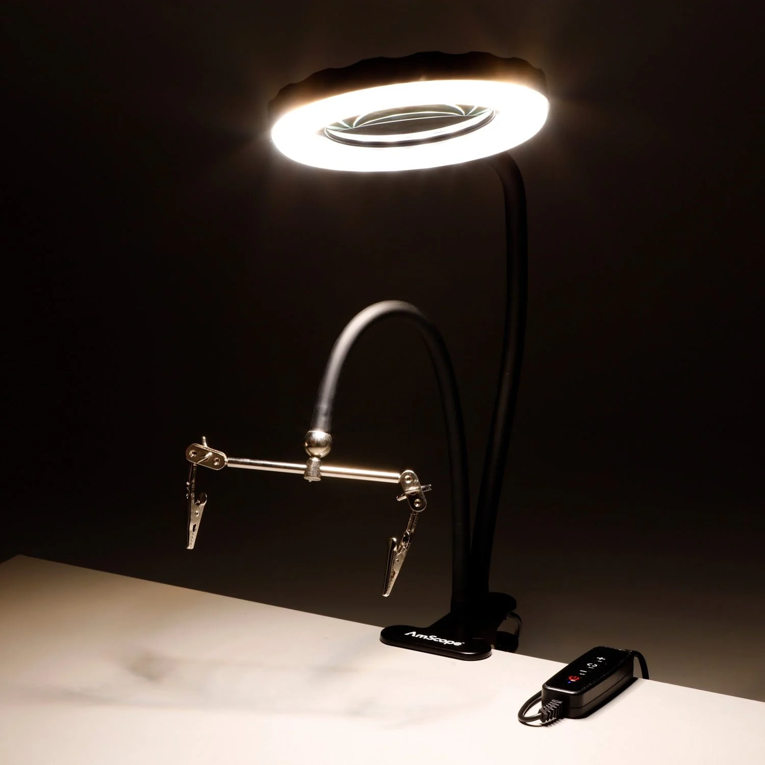 AmScope 1.75X Magnification Dual Gooseneck 4" Diameter Lens 8W LED Clip-on Magnifying Lamp in Black with Circuit Board Holder - Image 4