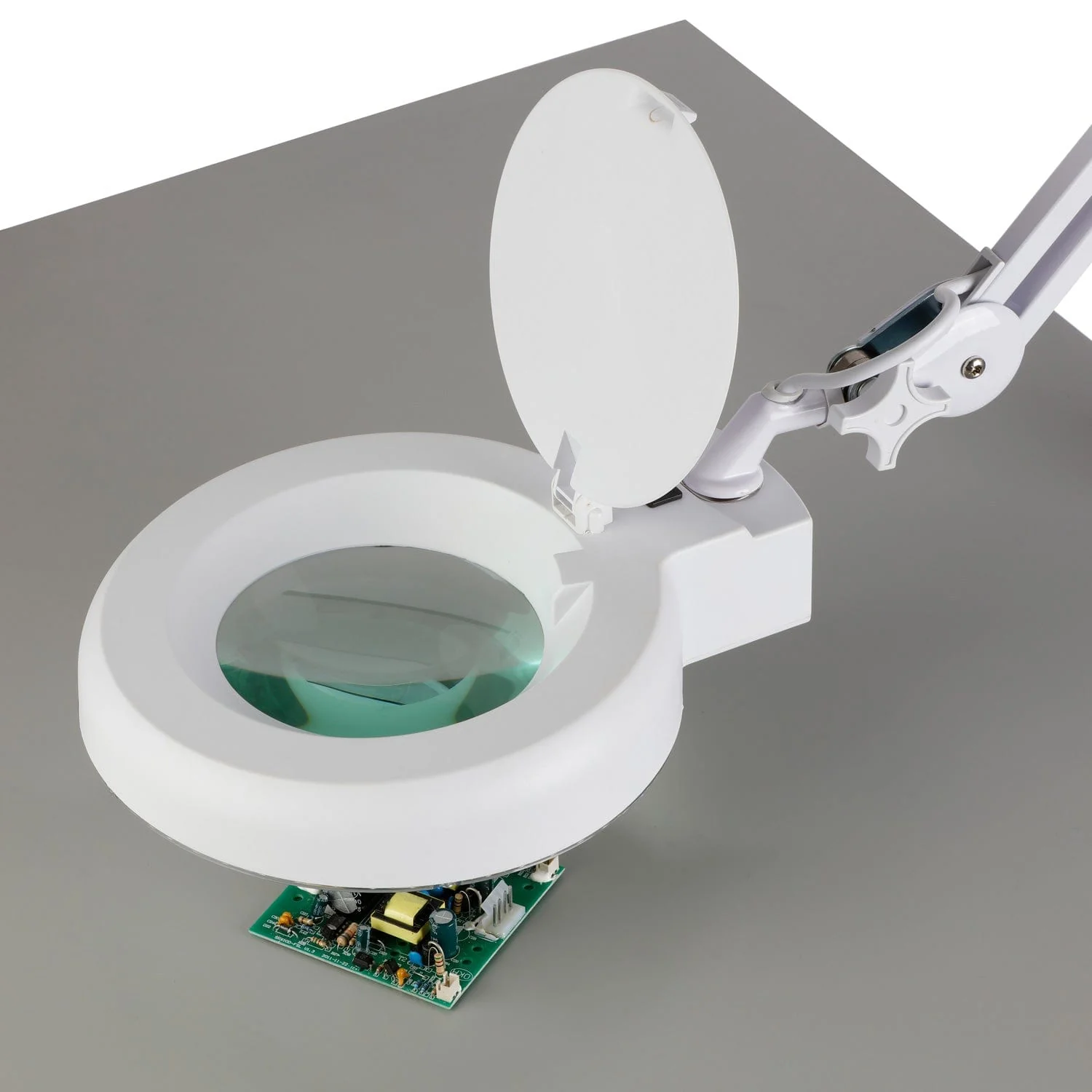 AmScope 2.25X Magnification 5" Diameter Lens 90 LED Desk Clamp Magnifying Lamp - Image 4