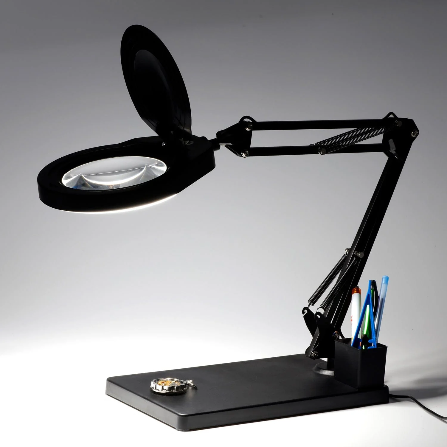 AmScope 2.375X Magnification 5" Lens 80 LED 10W Tabletop Magnifying Lamp - Image 4