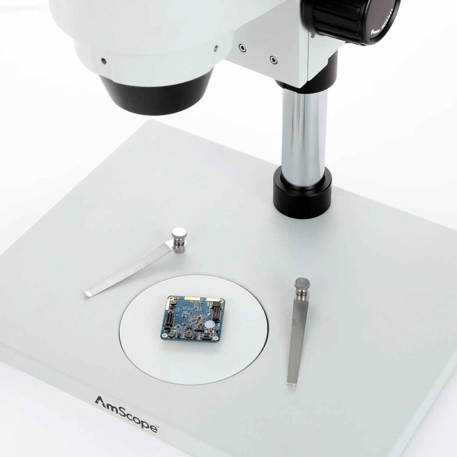 AmScope SM-1 Series Zoom Trinocular Stereo Microscope on Pillar Stand with Extra Large Base Plate w/Optional Digital Camera - Image 11