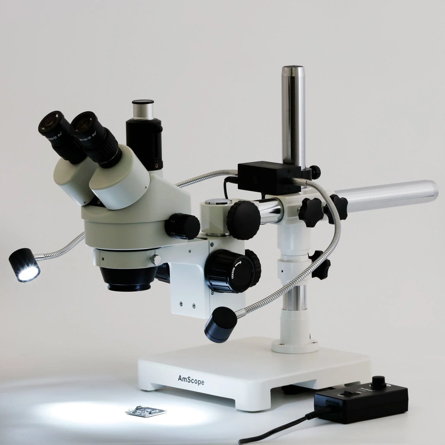 AmScope SM-3T Series Trinocular Simul-Focal Stereo Zoom Microscope 7X-45X with 8W LED Dual Gooseneck Illuminator + Optional Digital Camera on Single Arm Boom Stand - Image 5