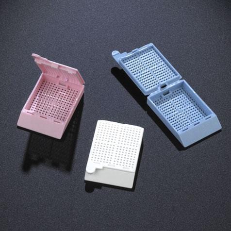 Globe Scientific Tissue and Biopsy Embedding Cassette w/Attached Lid and Writing Area - Image 6