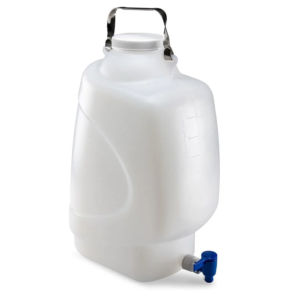 Globe Scientific Diamond RealSeal Rectangular Polypropylene Carboy w/Spigot, Handleand Molded Graduations - Image 3
