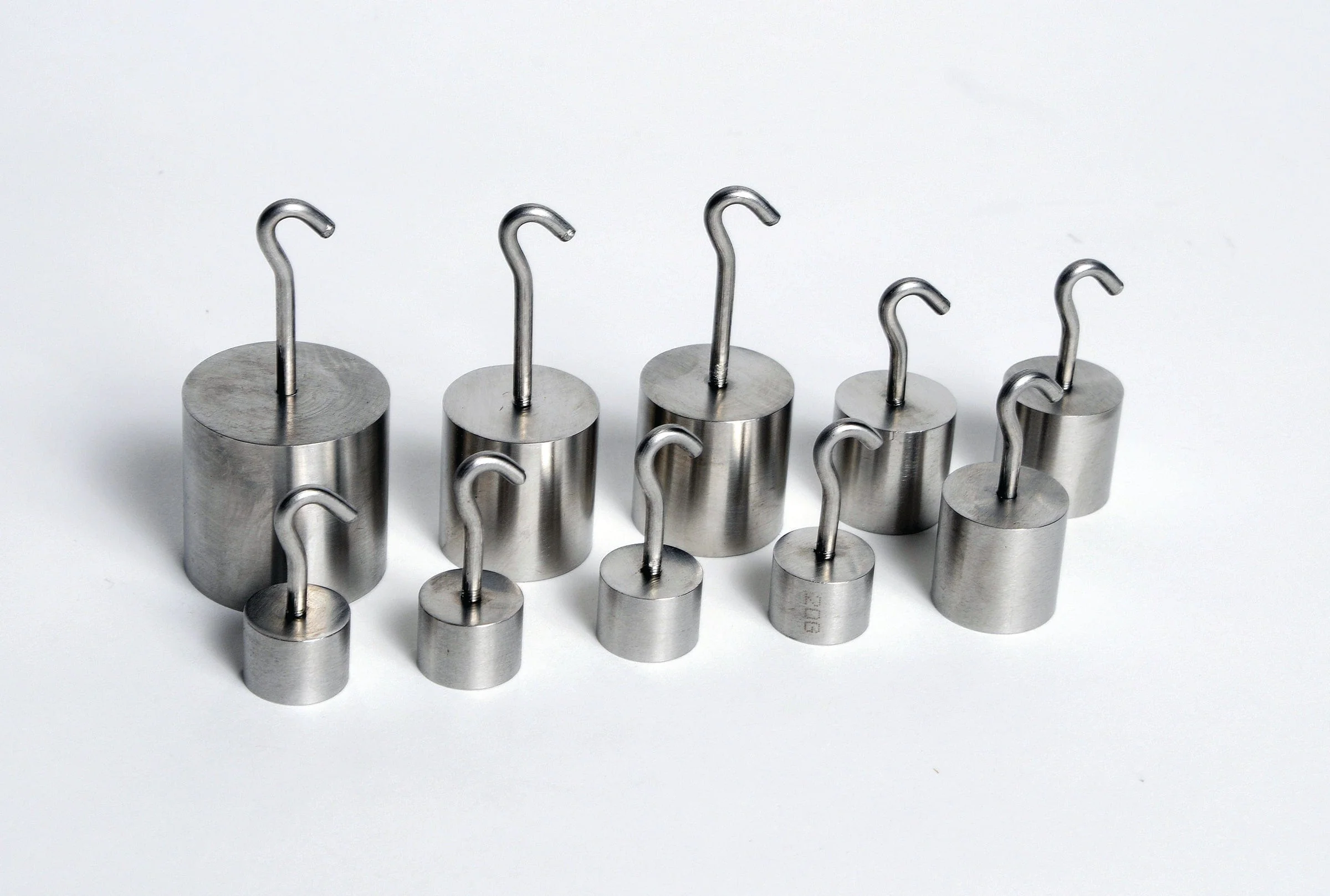 United Scientific Basic Hooked Weight Set Of 10, Stainless Steel