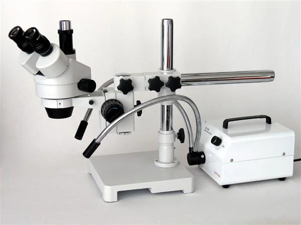 AmScope 150W Dual Gooseneck Fiber-Optic Illuminator - Image 4
